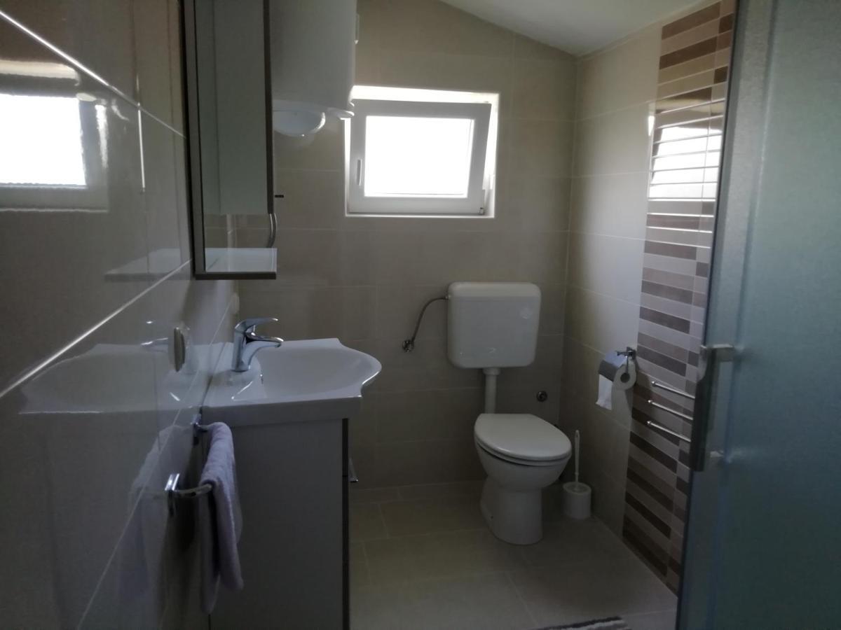 Apartment Kurelic Rab Town Eksteriør bilde